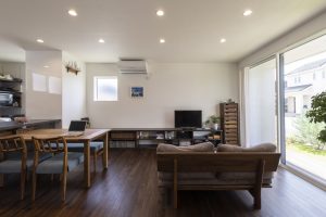ロースタイル家具のリビング